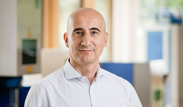 Portrait des Geschäftsführers und Inhabers der ACI Laser GmbH, Mirko Wunderlich
