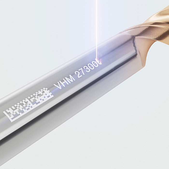 Le faisceau laser génère le DMC et le numéro de série sur l'outil à manche